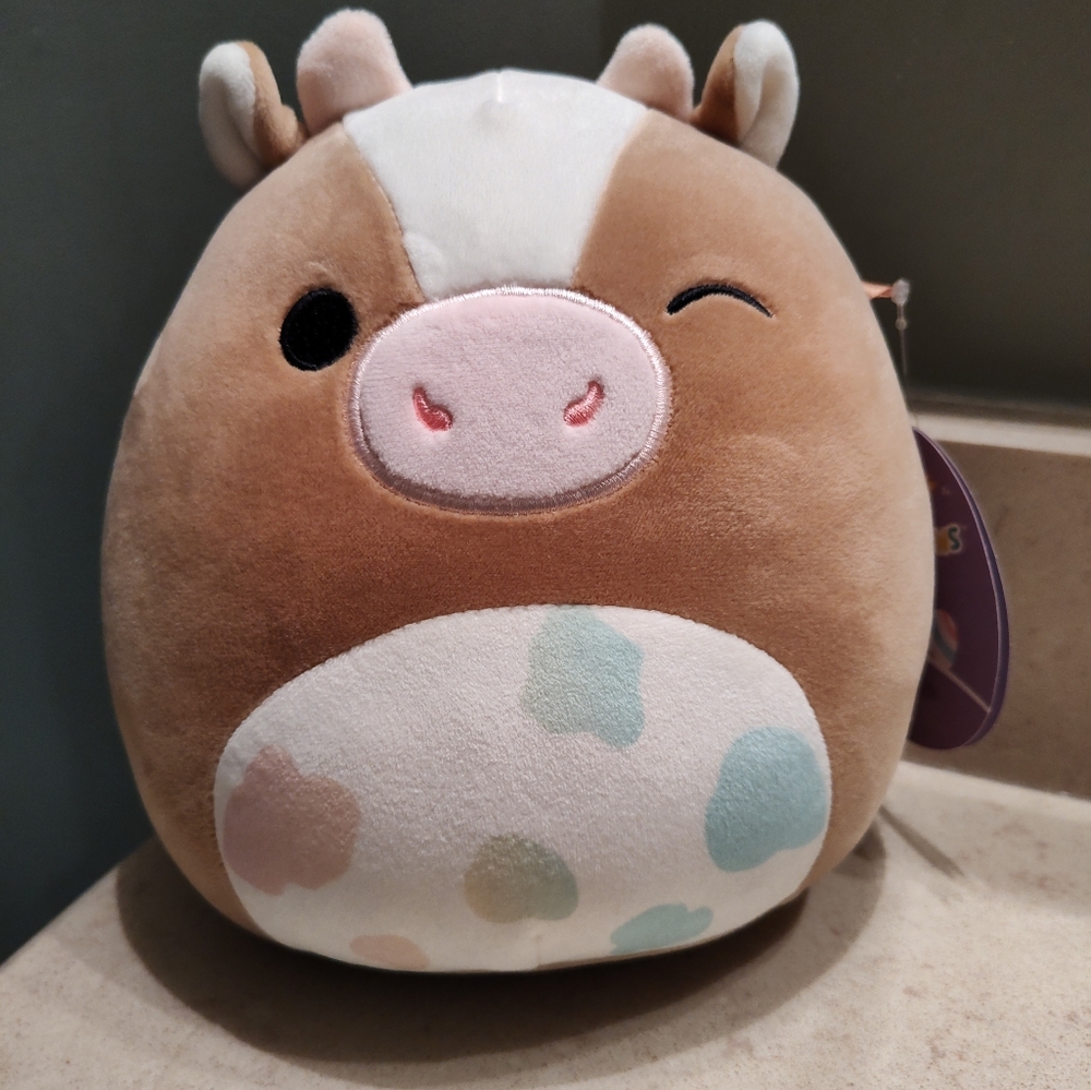 Squishmallows 7.5/8 " Griella, Cute Cow Plush Toy